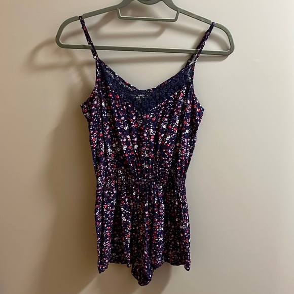 Romper - Picture 1 of 2